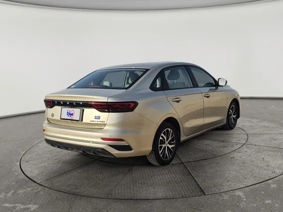 Geely Emgrand GS 2025 