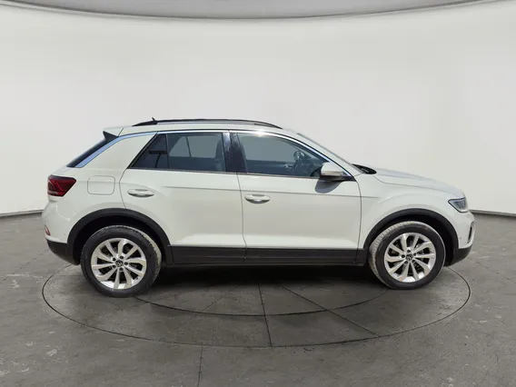 Volkswagen T Roc Life 2024 