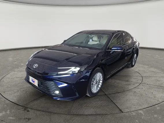 Toyota Camry  LE 2026 