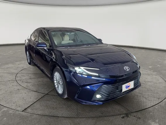 Toyota Camry  LE 2026 