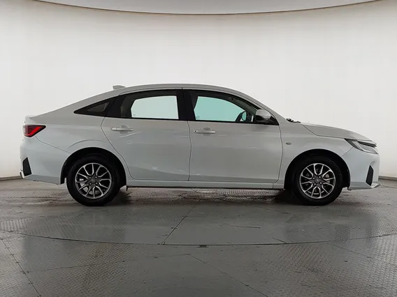 Toyota Yaris  Y 2024 