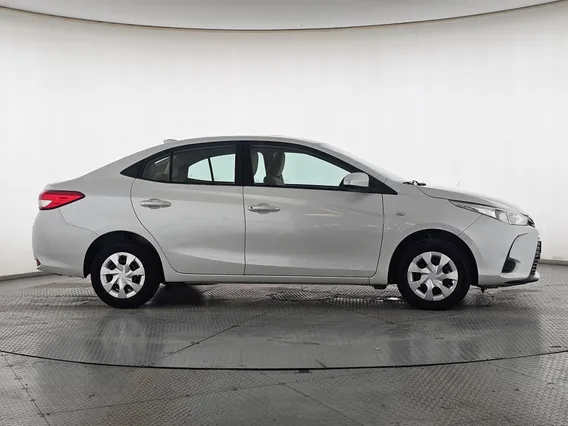 Toyota Yaris  Y 2022 