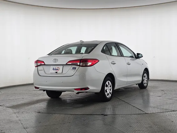 Toyota Yaris  Y 2022 
