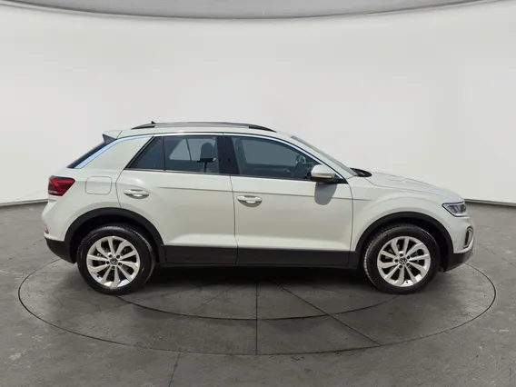 Volkswagen T Roc Life 2024 