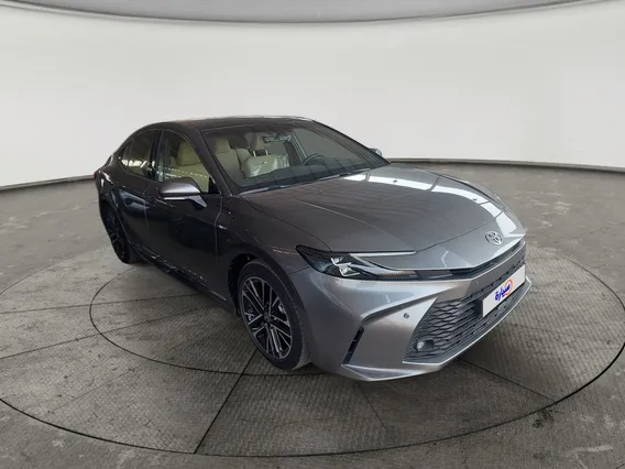 Toyota Camry  LE HEV 2025 