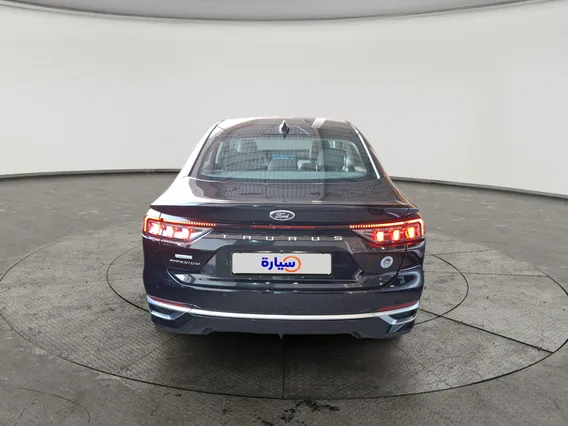 Ford Taurus Titanium 2023 