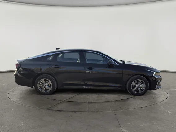 Kia K5 LX 2026 