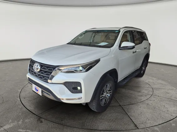 Toyota Fortuner VX 2023 دبل