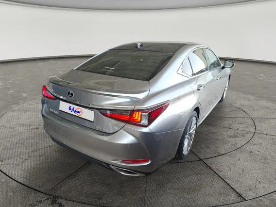 لكزس ES 350 2021 