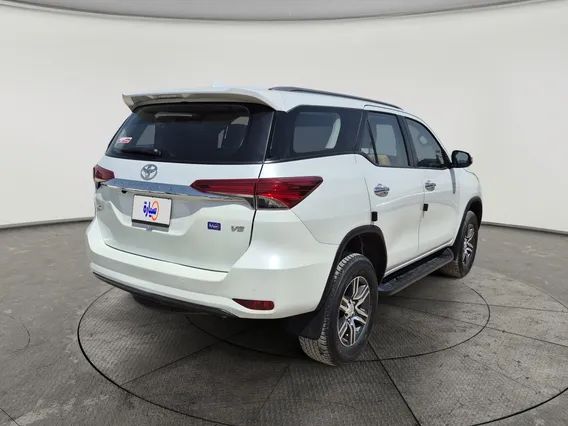 Toyota Fortuner VX 2024 دبل