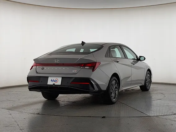 Hyundai Elantra Smart 2024 