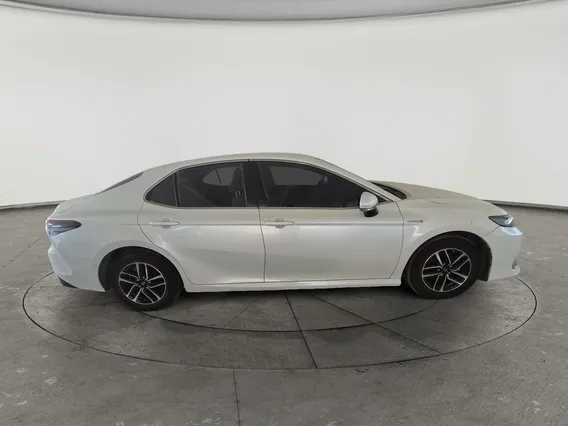 Toyota Camry  LE 2023 