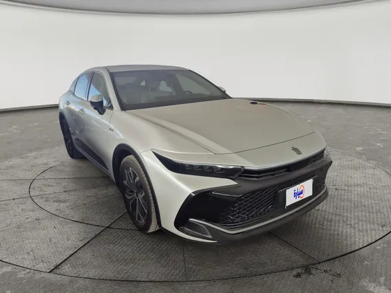 Toyota Crown Premium 2025 