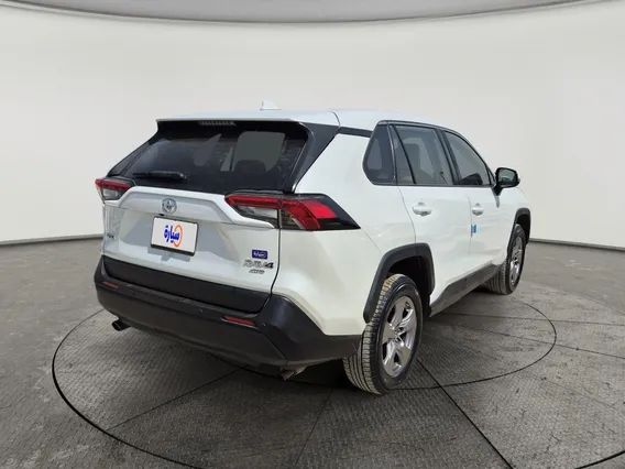 Toyota RAV4 LE 2023 