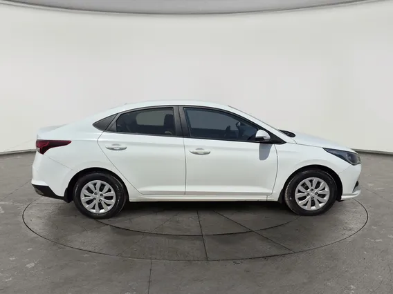 Hyundai Accent Smart 2023 