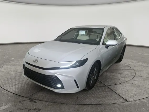 Toyota Camry  E 2026 