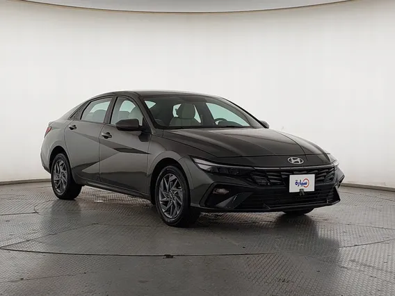 Hyundai Elantra Smart 2024 