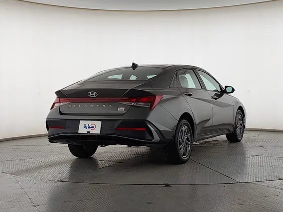 Hyundai Elantra Smart 2024 