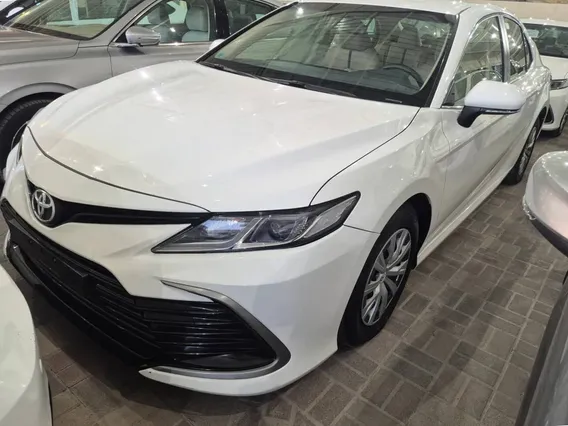 Toyota Camry  LE 2022 