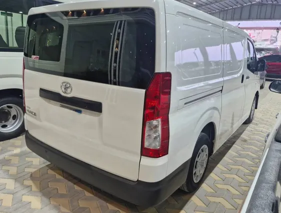Toyota Haice فان بضاعه 2021 