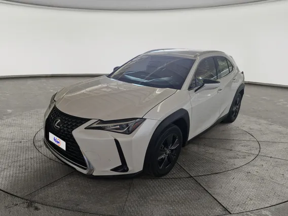 Lexus UX 200 2021 
