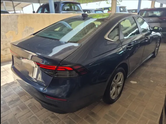 Honda Accord LX 2025 