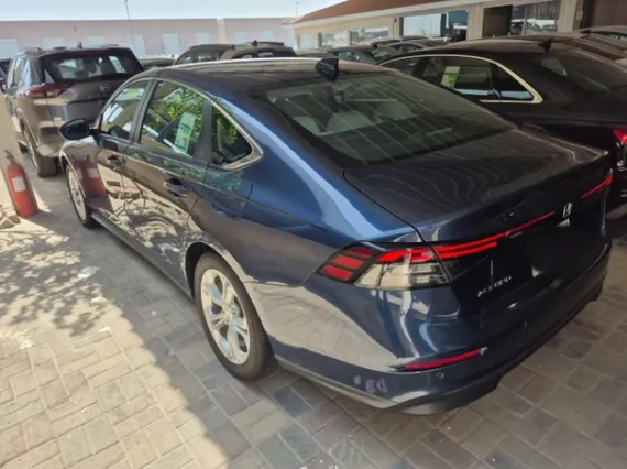 Honda Accord LX 2025 