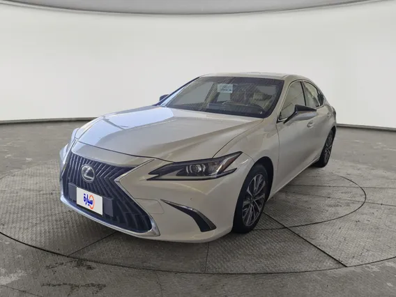 Lexus ES 300 H 2023 