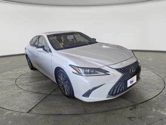 Lexus ES 300 H 2023 