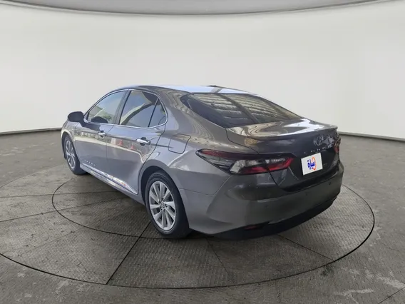 Toyota Camry  GLE 2024 