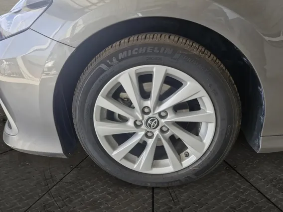 Toyota Camry  GLE 2024 