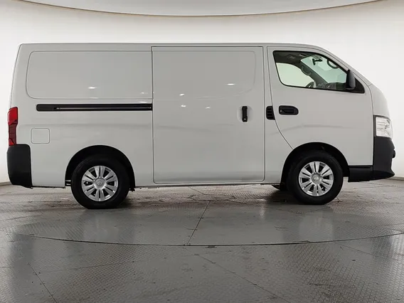 Nissan Urvan بضاعة 2022 