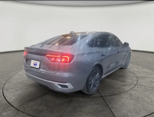 Ford Taurus Trend 2025 