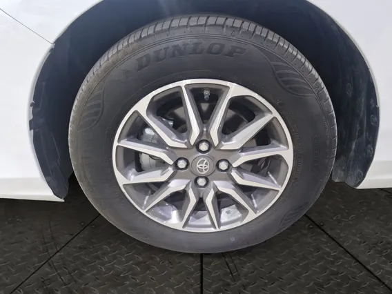 Toyota Yaris  Y 2026 