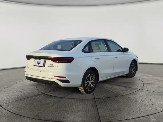 Geely Emgrand GS 2024 