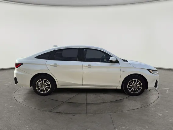 Toyota Yaris  Y 2023 