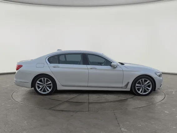 BMW 7 Series 740Li 2018 