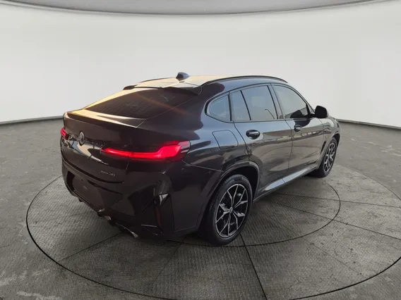 بي ام دبليو الفئة اكس 4 xDrive 30i 2023 