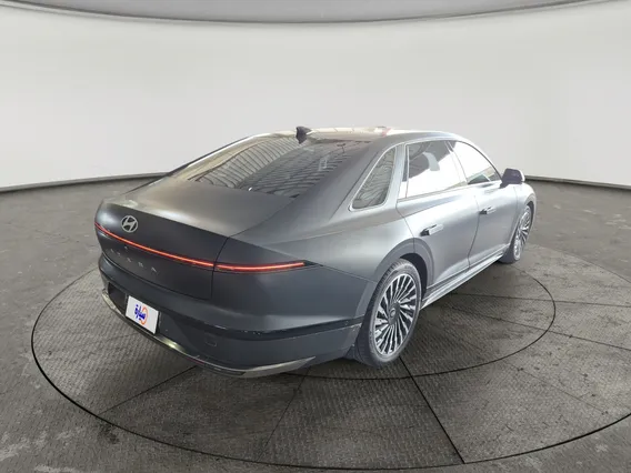 Hyundai Azera calligraphy 2024 