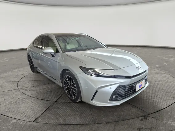 Toyota Camry  LE HEV 2026 