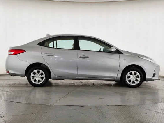 Toyota Yaris  Y 2022 