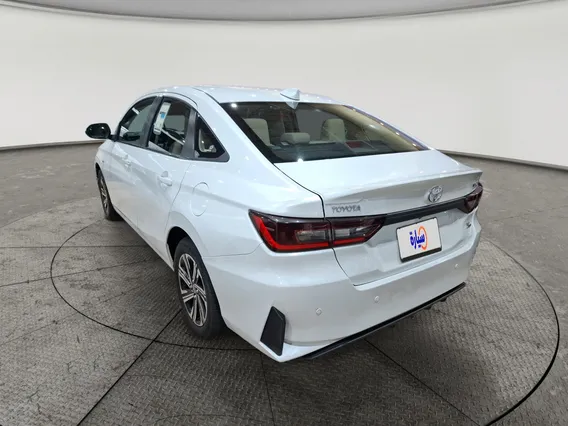 Toyota Yaris  Y Plus 2024 