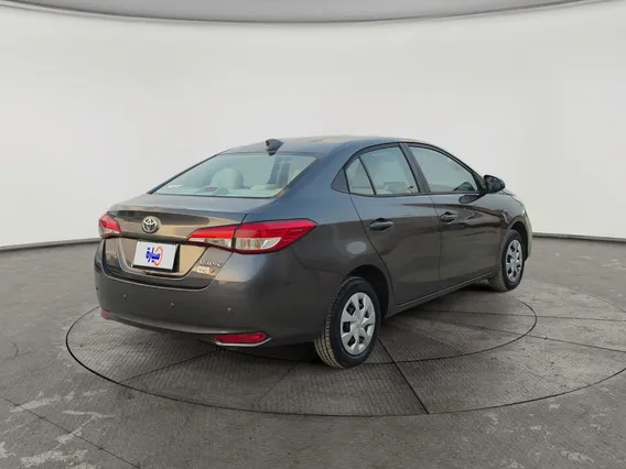 Toyota Yaris  Y 2022 