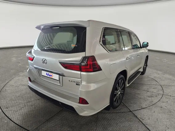 Lexus LX 570 S 2021 
