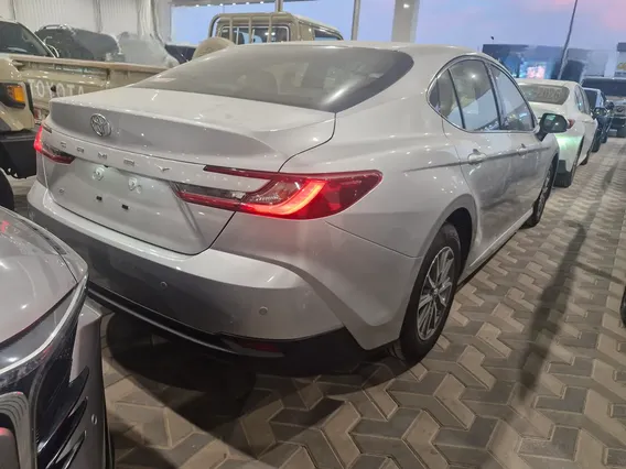 تويوتا كامري E 2026 