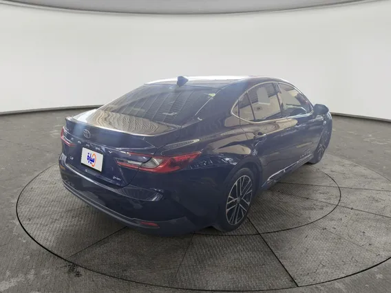 Toyota Camry  LE HEV 2025 