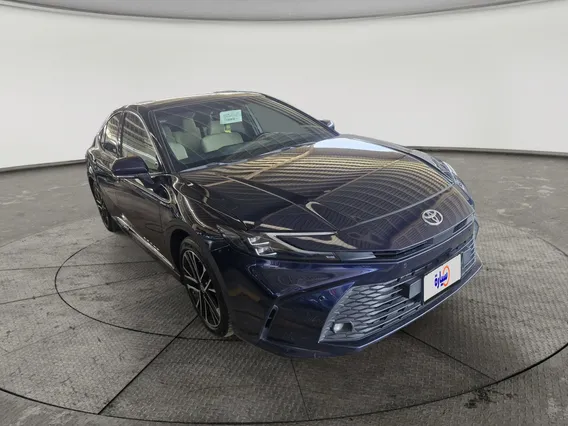 Toyota Camry  LE HEV 2025 