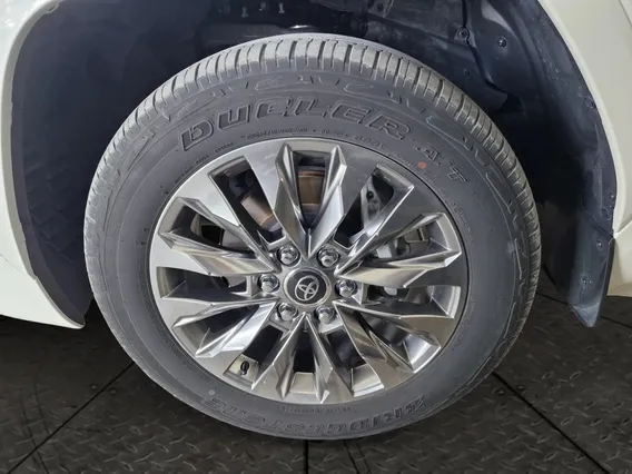 Toyota Land Cruiser GXR4 DSL 2023 دبل