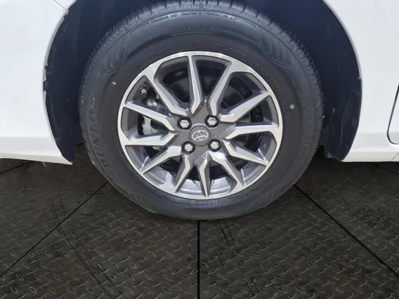 Toyota Yaris  Y 2026 