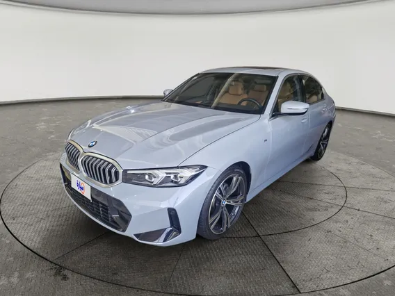 BMW 3 Series 320i  2023 